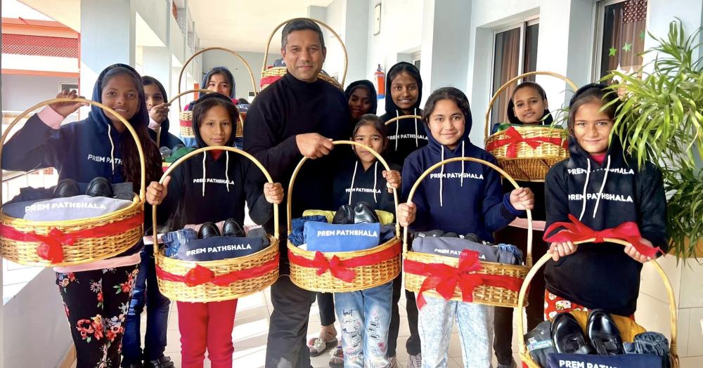 Love to share Basket of Gifts to Childrens of Prem Pathshala